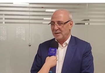 در تمام مدارس برخوار از وسایل هوشمندسازی استفاده می‌شود