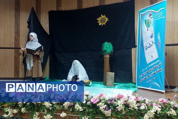 داوری آثار تئاتر درسی در ناحیه سه شیراز 