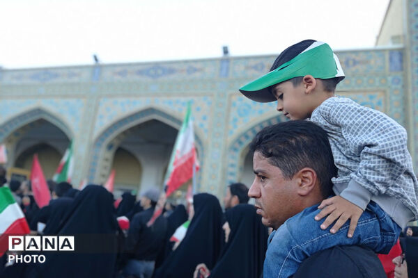 مشهد در سوگ؛ بدرقه باشکوه رهبر شهید انقلاب در جوار بارگاه رضوی/۲