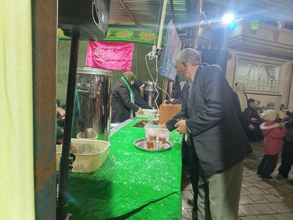 برپایی چایخانه جوانان مهدوی در نیشابور 
