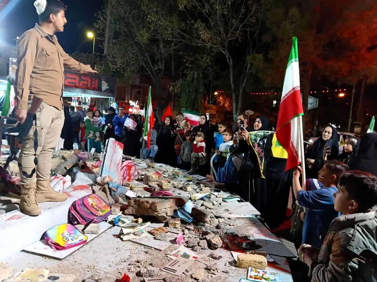 اجرای نمایش «نامه ای از خاک و خون» در موکب هنر و رسانه قم