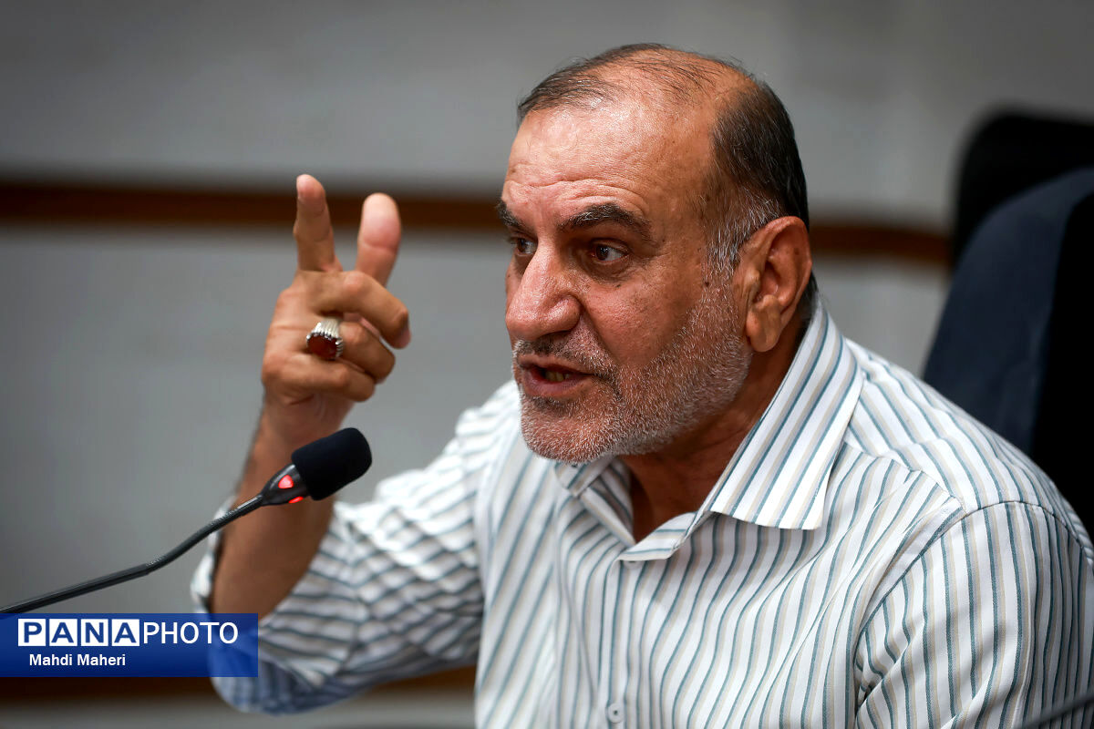 ضرورت بهره‌گیری از تجربیات پیشکسوتان در سازمان دانش‌آموزی/ باید دانش‌آموزان را برای حفظ وحدت و تقویت هویت ملی تربیت کنیم 