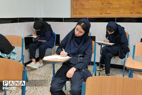 نمایش توانمندی دانش‌آموزان در جشنواره نوجوان خوارزمی