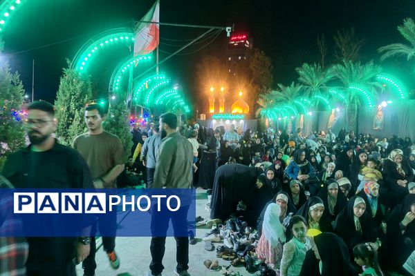 حال و هوای کافه شهدا در شب میلاد نبی اکرم(ص) و امام جعفر صادق (ع)