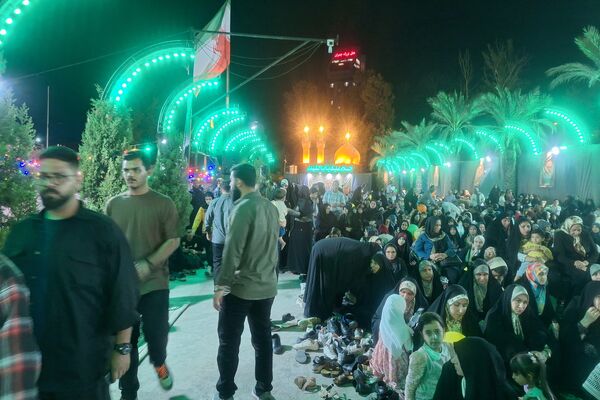 حال و هوای کافه شهدا در شب میلاد نبی اکرم(ص) و امام جعفر صادق (ع)