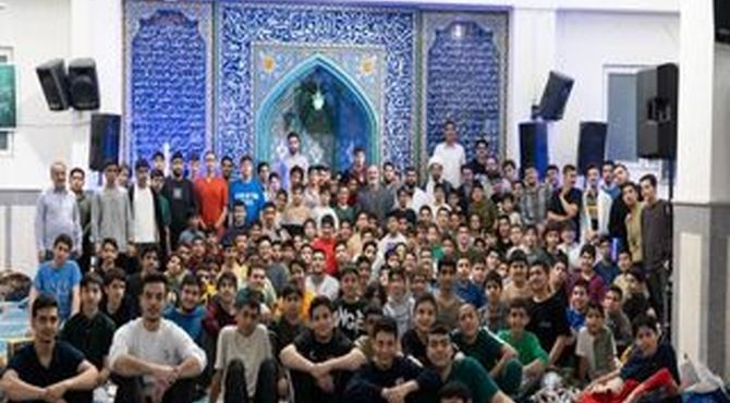 شور ایمان و نشاط نوجوانانه در اعتکاف دانش‌آموزان پسر
