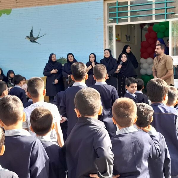آیین بازگشایی سال تحصیلی جدید در دبستان ایثار تفت