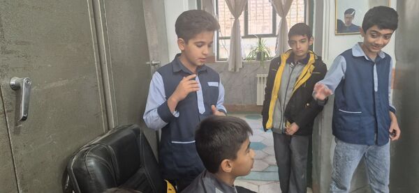 جلسه توجیهی خبرنگاران دبستان نیما کاشمر