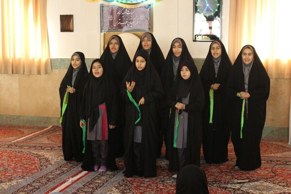 عزاداری باشکوه دانش‌آموزان و مسئولان در سوگ حضرت فاطمه زهرا (س)