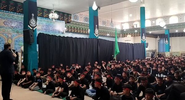 اجتماع بزرگ احلی من العسل در شهرستان برخوار