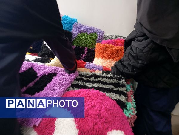 نمایشگاه محصولات دست ساز به مناسبت دهه فجر