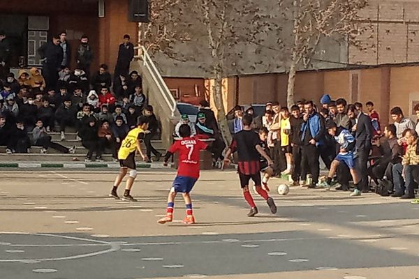  فینال المپیاد ورزشی درون مدرسه‌ای در دبیرستان بشارت بهارستان‌دو 