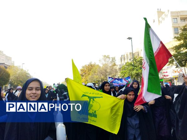 راهپیمایی ۱۳ آبان در تبادکان