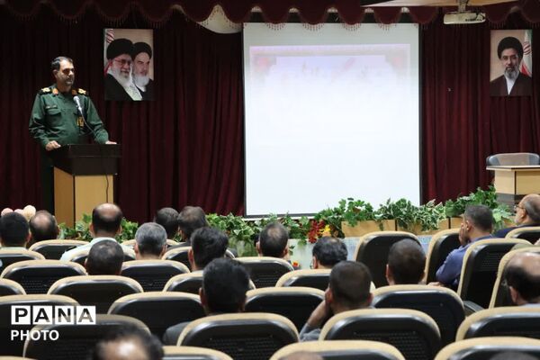 نشست هم افزایی و هماهنگی عوامل و دست اندرکاران تجمعات شبانه بیرجند