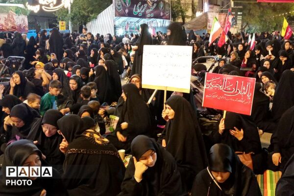 نوای عشق حسینی در میادین بجنورد طنین‌انداز شد