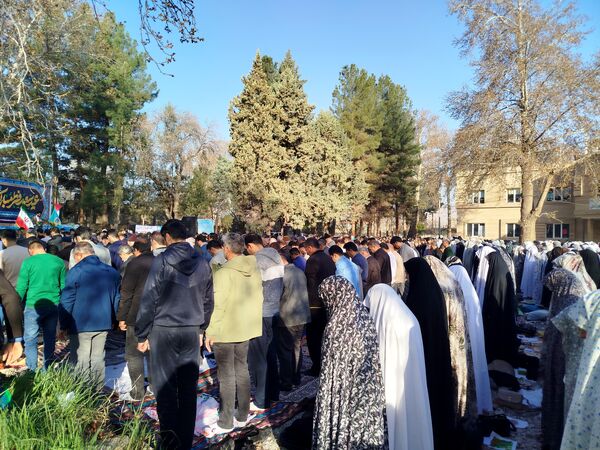 برگزاری نماز عید فطر در باغ ملی آشخانه