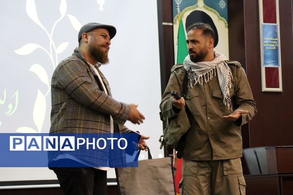 برگزاری اولین یادواره شهدای هنرمند در پاکدشت 