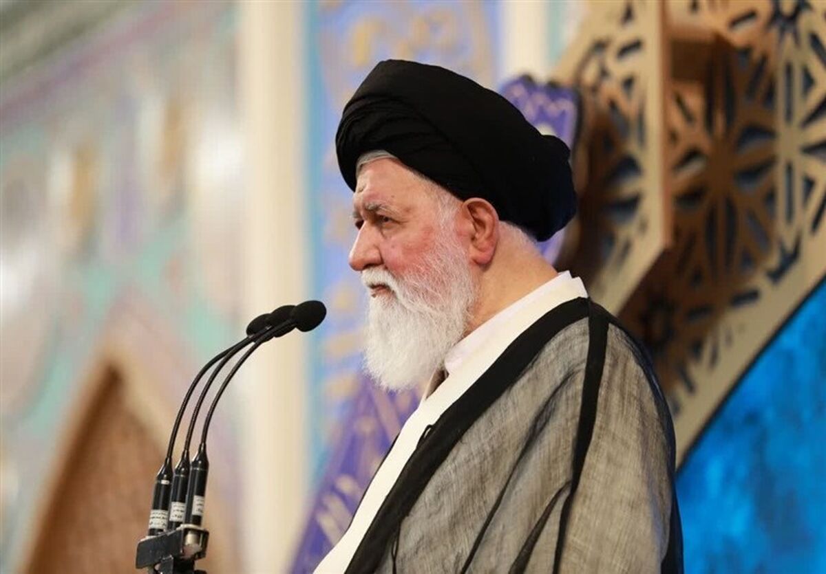 مقاومت ملت ایران ادامه عاشورا و ضامن اقتدار انقلاب اسلامی است