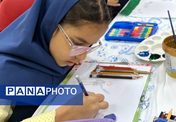 شکوفایی استعدادهای هنری دانش آموزان پایه چهارم دبستان آرمینه مصلی نژاد