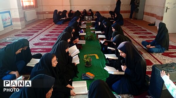 ضیافت ماه رمضان در دبیرستان قلم‌چی۲ بن