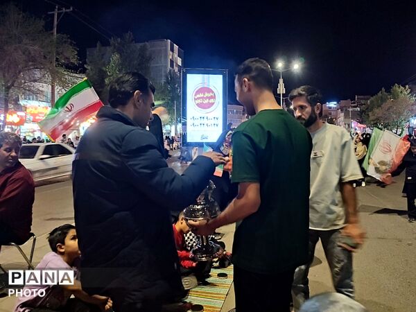 خیابان ها خالی نمی شوند