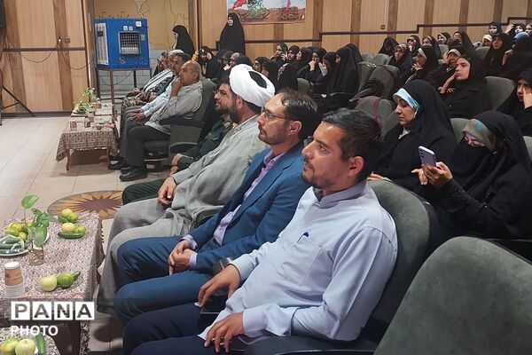 آیین تجلیل از فرماندهان واحدهای بسیج دانش‌آموزی در شیراز