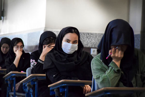 رقابت داوطلبان کنکور رشته تجربی در دانشگاه قم