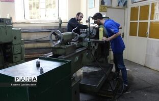 تغییر نگاه به مدرک‌گرایی و جایگاه شغلی از مقطع ابتدایی امکان‌پذیر است