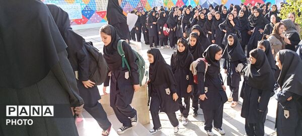 تجدید میثاق با شهید دانش‌ آموز در روز بازگشایی مدارس