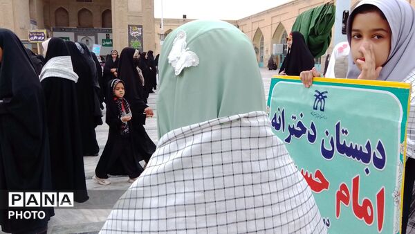 نماز عبادی سیاسی جمعه  همزمان با آغاز هفته بسیج دانش آموزی در مسجد جامع شهرستان نیشابورـ۲