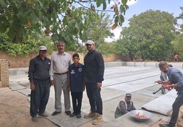 خدمت  جهادگران بسیجی در بازسازی استخر مزرعه عسکریه روستای علی‌آباد