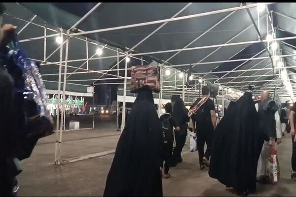 خدمات‌رسانی به زائران در مرز شلمچه همچنان ادامه دارد