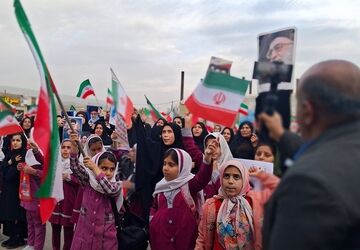 اجتماعی بزرگ بانوان زینبی مدافعان ولایت به مناسبت شهادت رهبری شهید امام خامنه ای و شهیدان جنگ رمضان در باشت