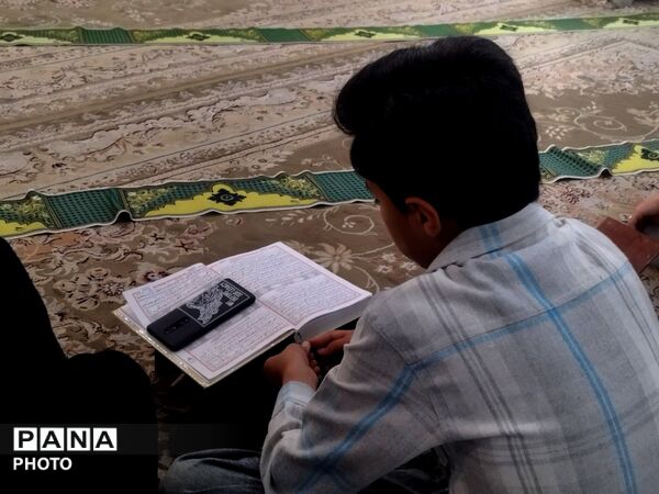 مسابقات قرآنی نوجوانان به همت بسیج دانش‌آموزی مسجد فدایان شاهزاده قاسم 