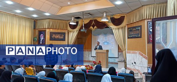 آیین تجلیل از برگزیدگان مسابقات قرآن عترت نماز در شیروان