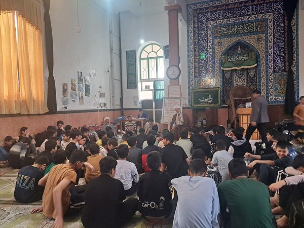 مراسم اعتکاف پسران در مسجد موسی بن جعفر آشخانه 