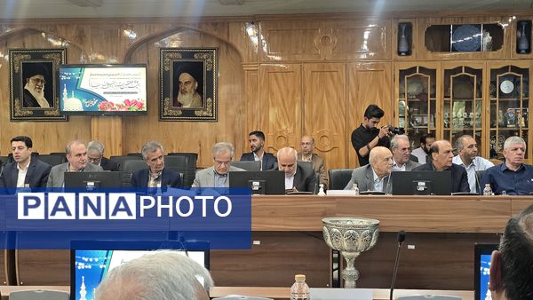 آیین رونمایی از پوستر بیست‌وهفتمین جشنواره خیرین مدرسه‌ساز استان اصفهان