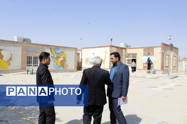 مانور بازگشایی مدارس در شهرستان گرمه 