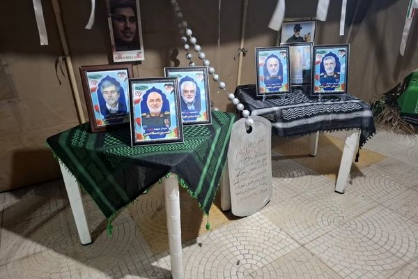 هفته دفاع مقدس نماد ایستادگی ملت در برابر دشمن