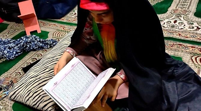 مراسم معنوی اعتکاف با حضور گسترده نوجوانان و جوانان ناحیه 1 کرج برگزار شد 