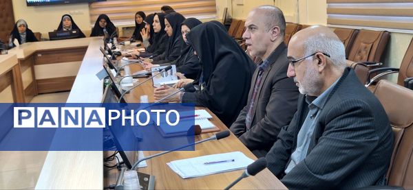 نشست همکاران حوزه پرورشی در راستای اجرای برنامه‌های دهه فجر 