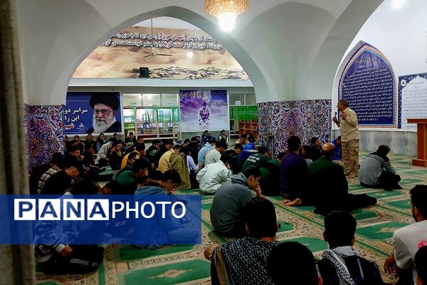 حضور دانش‌آموزان ناحیه دو شهرری در اردوی راهیان نور 