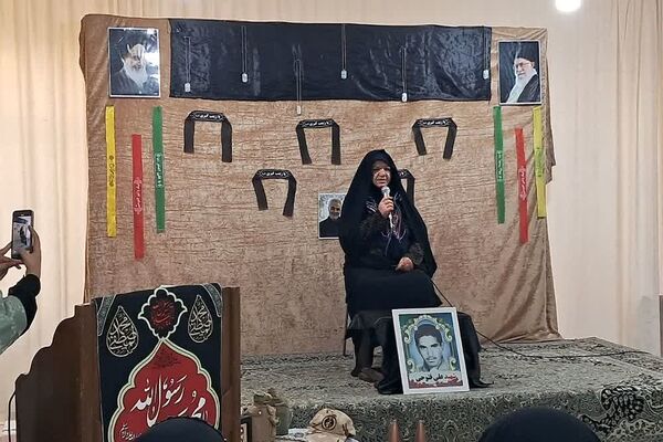 مراسم یاد بود شهدای خانم هشت سال دفاع مقدس در شهرستان رباط کریم