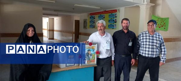 حضور پرشور مردم لرستان پای‌صندوق‌های رأی‌گیری