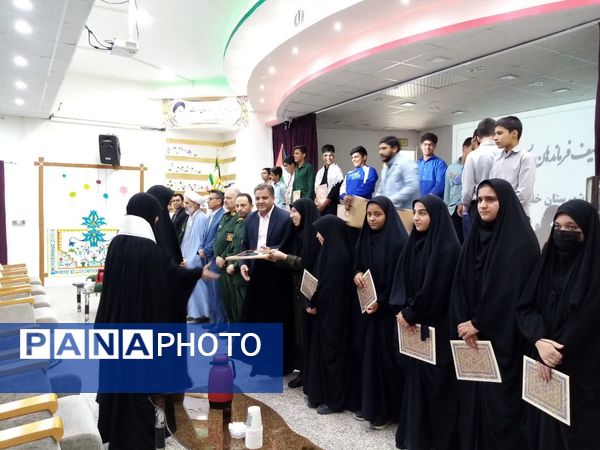  مراسم تحلیف فرماندهان واحد بسیج دانش آموزی خلیل آباد