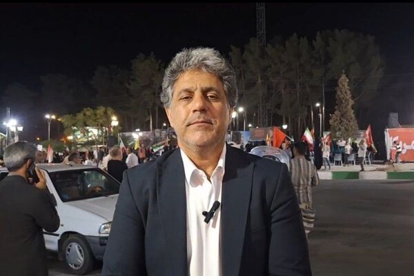 مراسم نمادین بازگشت آزادگان، یادآور استقامت و سربلندی ملت ایران است