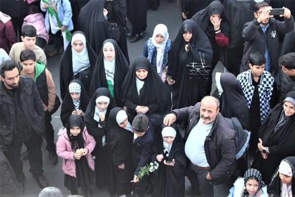 جلوه‌های حضور نوجوانان در راهپیمایی 22 دی مردم قم