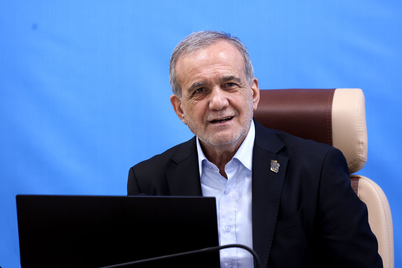 پزشکیان: بیگانگان دلشان برای ایران نسوخته است