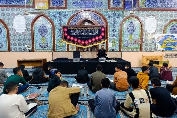 استقبال پرشور مردم از ضیافت سه روزه انس با قرآن