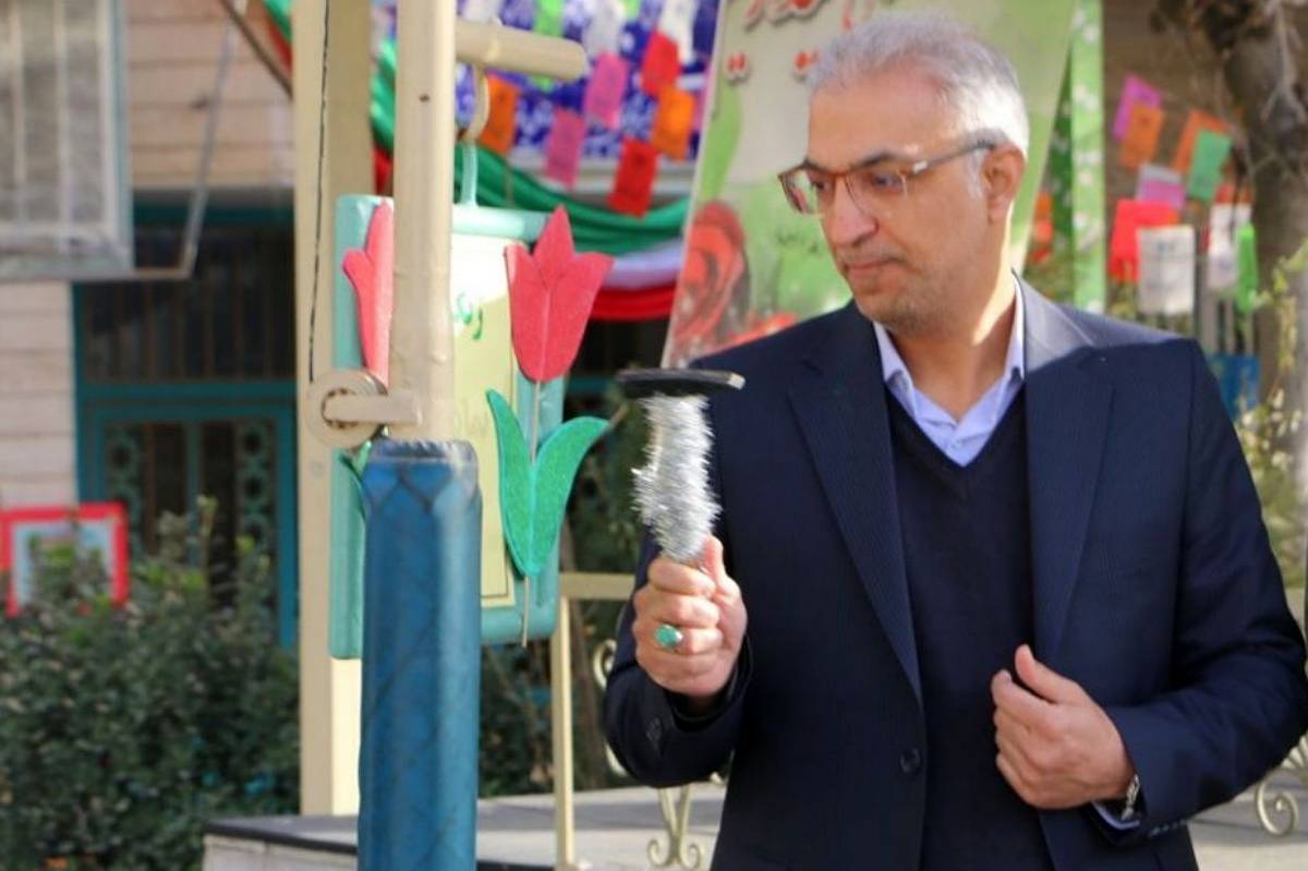 دهه فجر ، فرصت تبیین هویت انقلابی و تقویت خودباوری در نسل جوان است